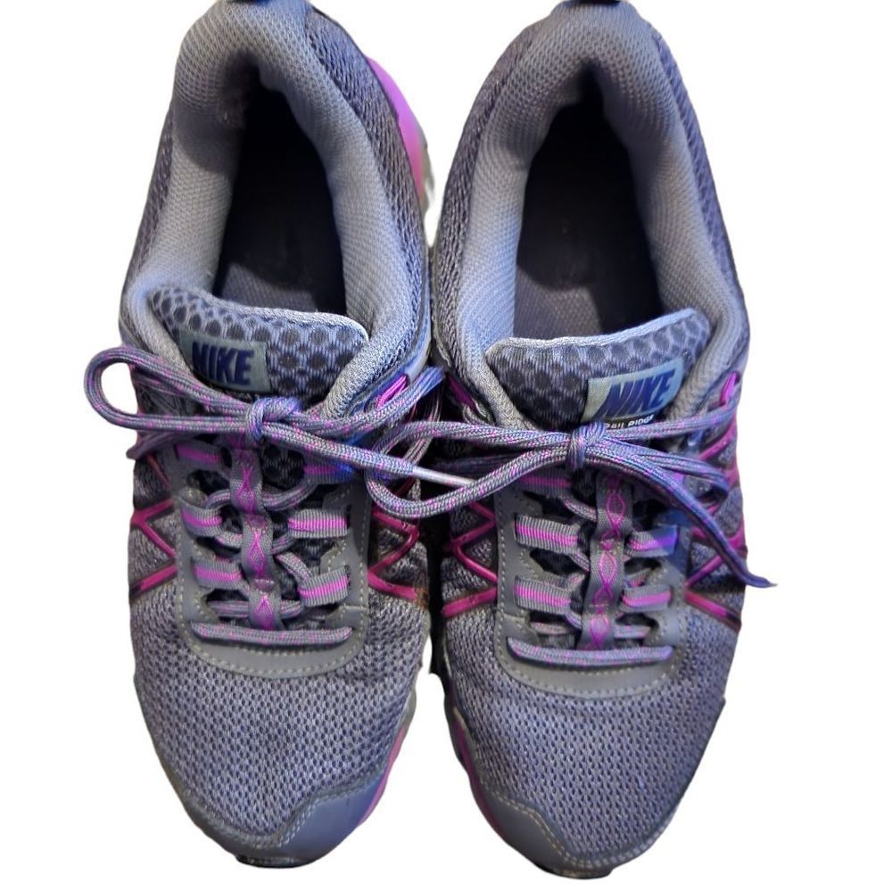 Nike Trail Ridge 2 Gray Running Sneakers Women size 9